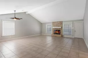 11302 Blackhawk Blvd, Houston, TX 77089 - Photo 9