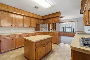 15 Brumley Dr, Huntsville, TX 77320 - Photo 19