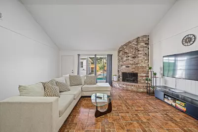 11614 Plumbrook Drive, Houston, TX 77099 - Photo 17