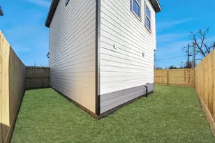 8025 Peachtree St, Houston, TX 77016 - Photo 33