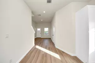 8025 Peachtree St, Houston, TX 77016 - Photo 9