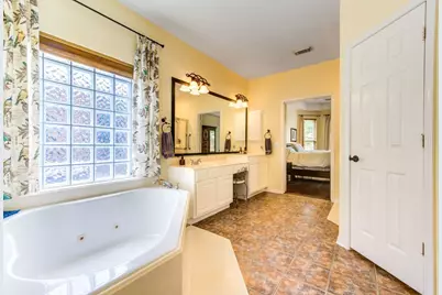 11915 Canyon Timbers Drive, Tomball, TX 77377 - Photo 27