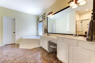 11915 Canyon Timbers Dr, Tomball, TX 77377 - Photo 29