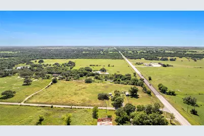2602 Bootlegger Lane, Yoakum, TX 77995 - Photo 29