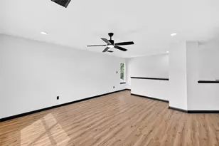 7803 Blackbird Ln, Baytown, TX 77523 - Photo 21