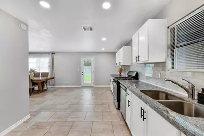 822 Dutch Street, Deer Park, TX 77536 - Photo 11