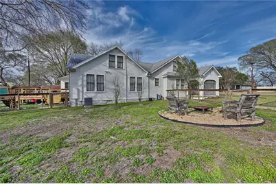215 N Haupstrasse Street, Carmine, TX 78932 - Photo 41