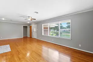 4114 Sarong Dr, Houston, TX 77025 - Photo 9