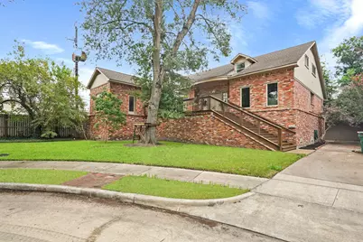 9703 Oasis Drive, Houston, TX 77096 - Photo 1