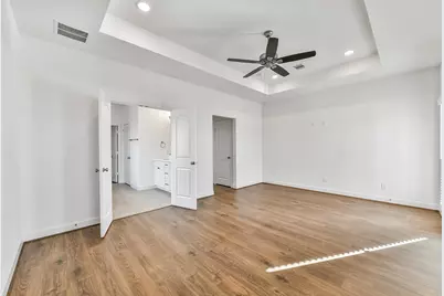 2511 S Houston Avenue, Pearland, TX 77581 - Photo 13