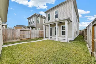 2511 S Houston Ave, Pearland, TX 77581 - Photo 23