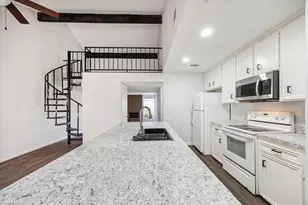 8628 Maplecrest Dr, Houston, TX 77099 - Photo 3