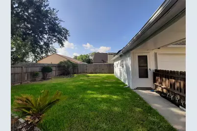 6405 Teal Run Drive, Houston, TX 77035 - Photo 5