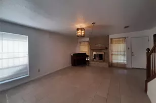 6405 Teal Run Dr, Houston, TX 77035 - Photo 9