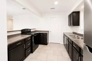 1823 Pewter Ct, Katy, TX 77493 - Photo 9