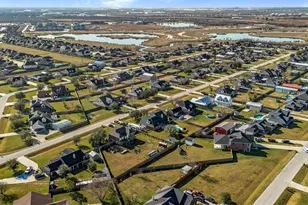 3226 Royal Palm Dr, Mont Belvieu, TX 77523 - Photo 29