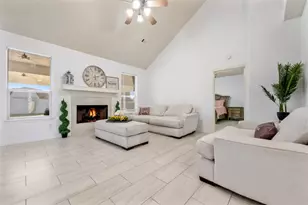 3226 Royal Palm Dr, Mont Belvieu, TX 77523 - Photo 5