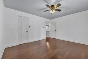 2111 Riverside Dr, League City, TX 77573 - Photo 21