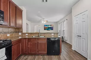 21554 Rainfall Park Dr, Spring, TX 77388 - Photo 9