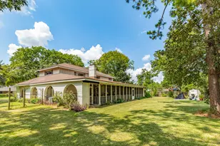 121 Stucker Ln, West Columbia, TX 77486 - Photo 11