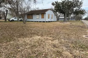 621 S Iowa, La Porte, TX 77571 - Photo 3