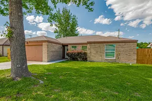 7926 Jonquil Dr, Texas City, TX 77591 - Photo 3