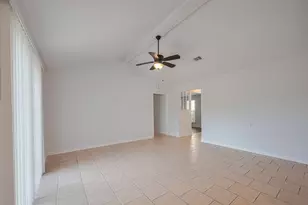 7926 Jonquil Dr, Texas City, TX 77591 - Photo 5