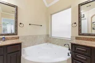 7 Camplight Court, The Woodlands, TX 77389 - Photo 31