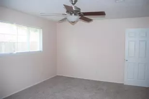 5802 Sackville Close, Atascocita, TX 77346 - Photo 9