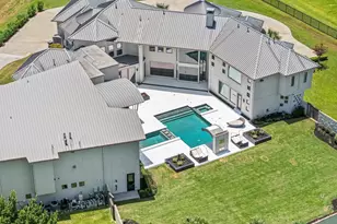 4043 Maranatha Dr, Sugar Land, TX 77479 - Photo 7