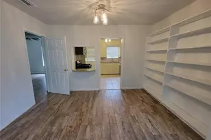 4301 Dorothy St, Bellaire, TX 77401 - Photo 9