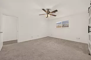11819 S Evelyn Cir, Houston, TX 77071 - Photo 27