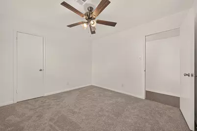 11819 S Evelyn Circle, Houston, TX 77071 - Photo 23