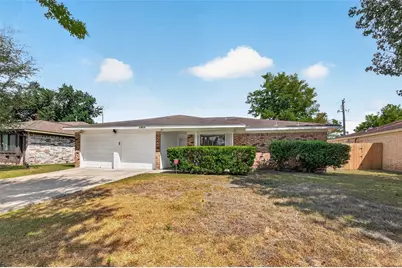 11819 S Evelyn Circle, Houston, TX 77071 - Photo 3