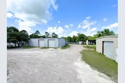2052 County Road 540, Alvin, TX 77511 - Photo 9