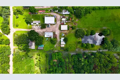 2052 County Road 540, Alvin, TX 77511 - Photo 3