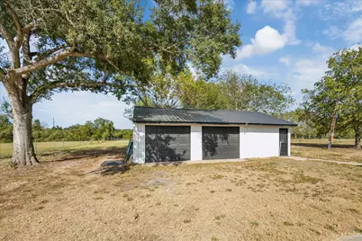 5844 Fm 949 Road, Sealy, TX 77474 - Photo 29