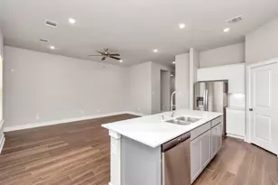 10526 Moon Vly Ln, Rosharon, TX 77583 - Photo 5