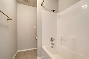 1718 Redwing Cove Dr, Houston, TX 77009 - Photo 27