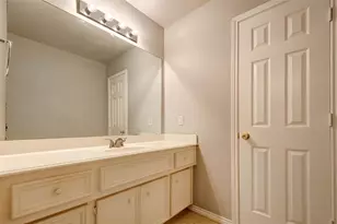 1718 Redwing Cove Dr, Houston, TX 77009 - Photo 33