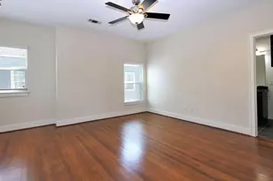 637 Rutland St, Houston, TX 77007 - Photo 9