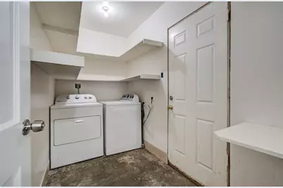 8002 Carolwood Drive, Houston, TX 77028 - Photo 31