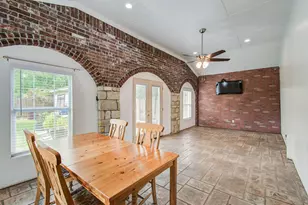 8002 Carolwood Dr, Houston, TX 77028 - Photo 25