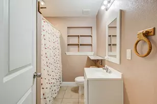 8002 Carolwood Dr, Houston, TX 77028 - Photo 23