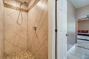 8002 Carolwood Dr, Houston, TX 77028 - Photo 21