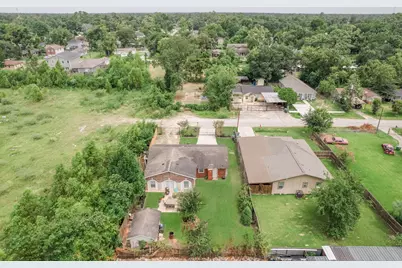 8002 Carolwood Drive, Houston, TX 77028 - Photo 45