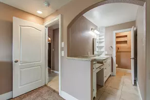 8002 Carolwood Dr, Houston, TX 77028 - Photo 19