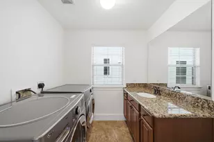1007 Kern St, Houston, TX 77009 - Photo 15