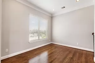 805 W 23rd St, Houston, TX 77008 - Photo 9