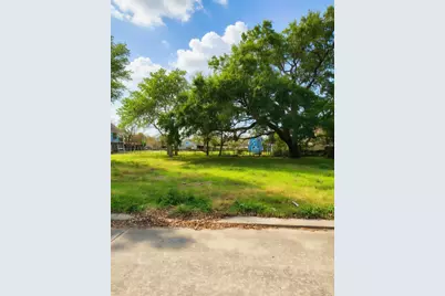 125 Bay Shore Drive, La Porte, TX 77571 - Photo 7